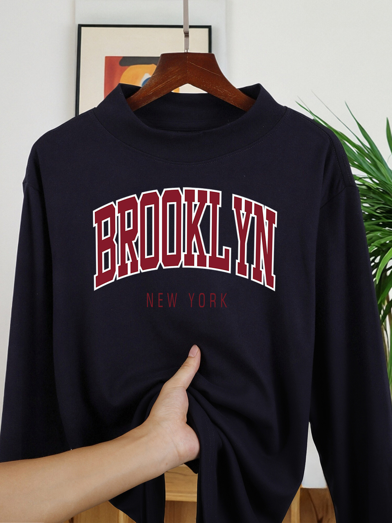 Street Fashion In New York - Brooklyn New York Letter Printing Men