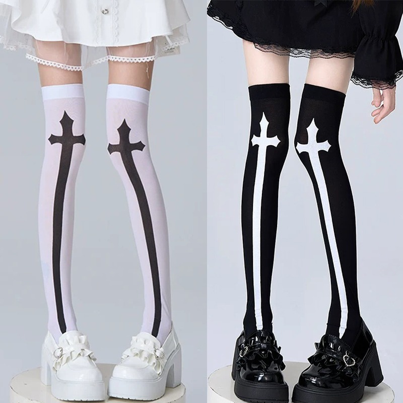 Gothic Y2K Lolita Black White  - مراجعة Street Fashion Youtube وسعره