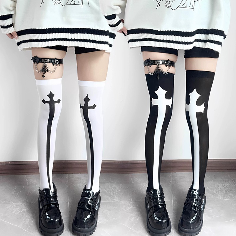 Gothic Y2K Lolita Black White  - مراجعة Street Fashion Youtube وسعره